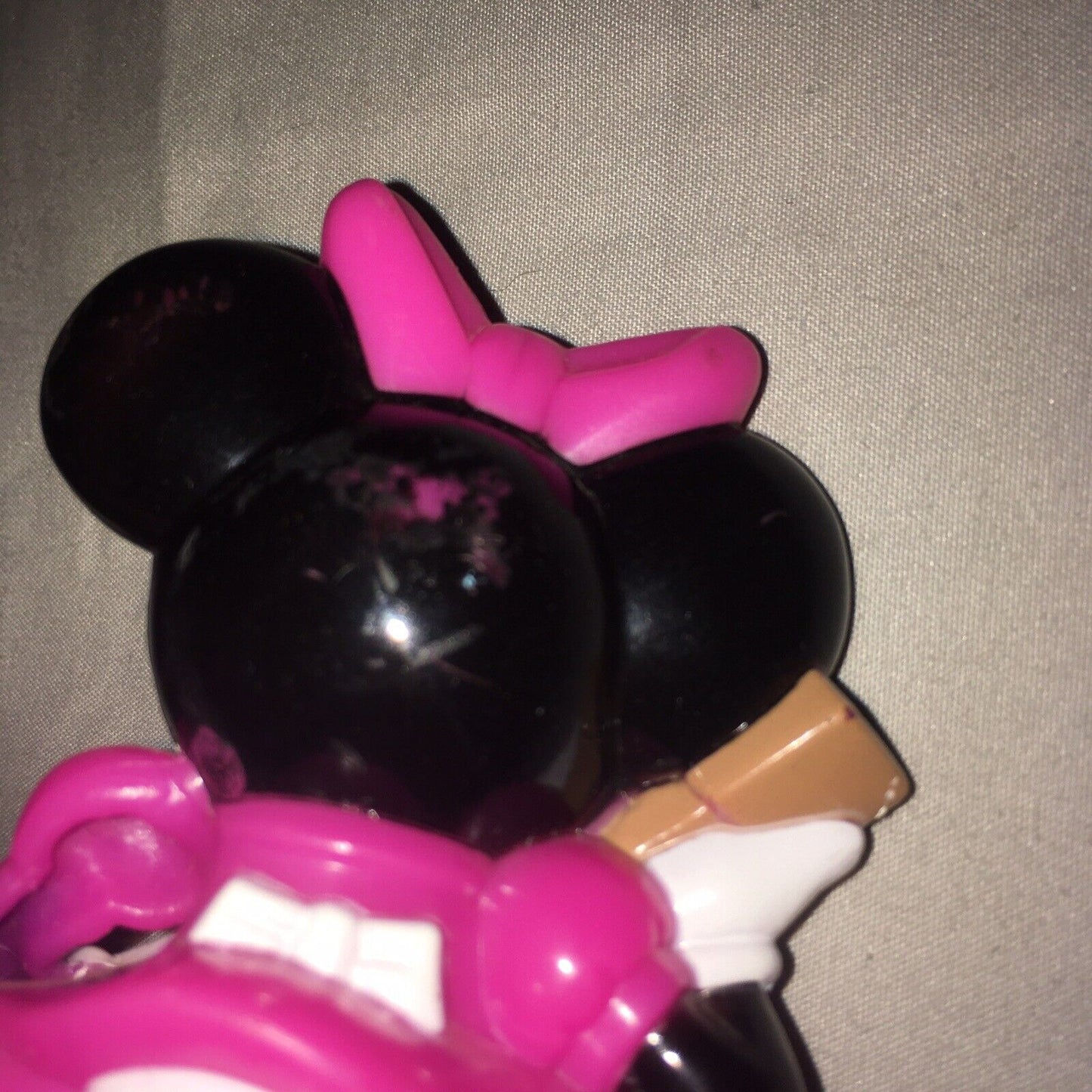 Disney Minnie Mouse 1986 Mini Gumball Dispenser Toy Vintage With 1 Still Inside!