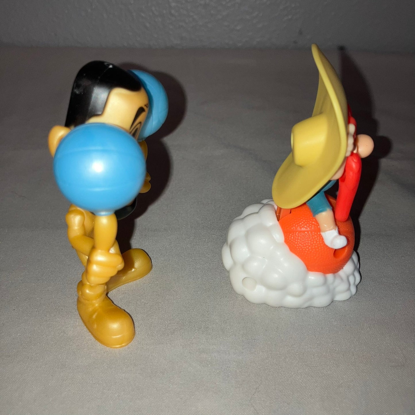 New Space Jam Lebron James Basketball Sonic FF Toy / Yosemite Sam Rolling Figure