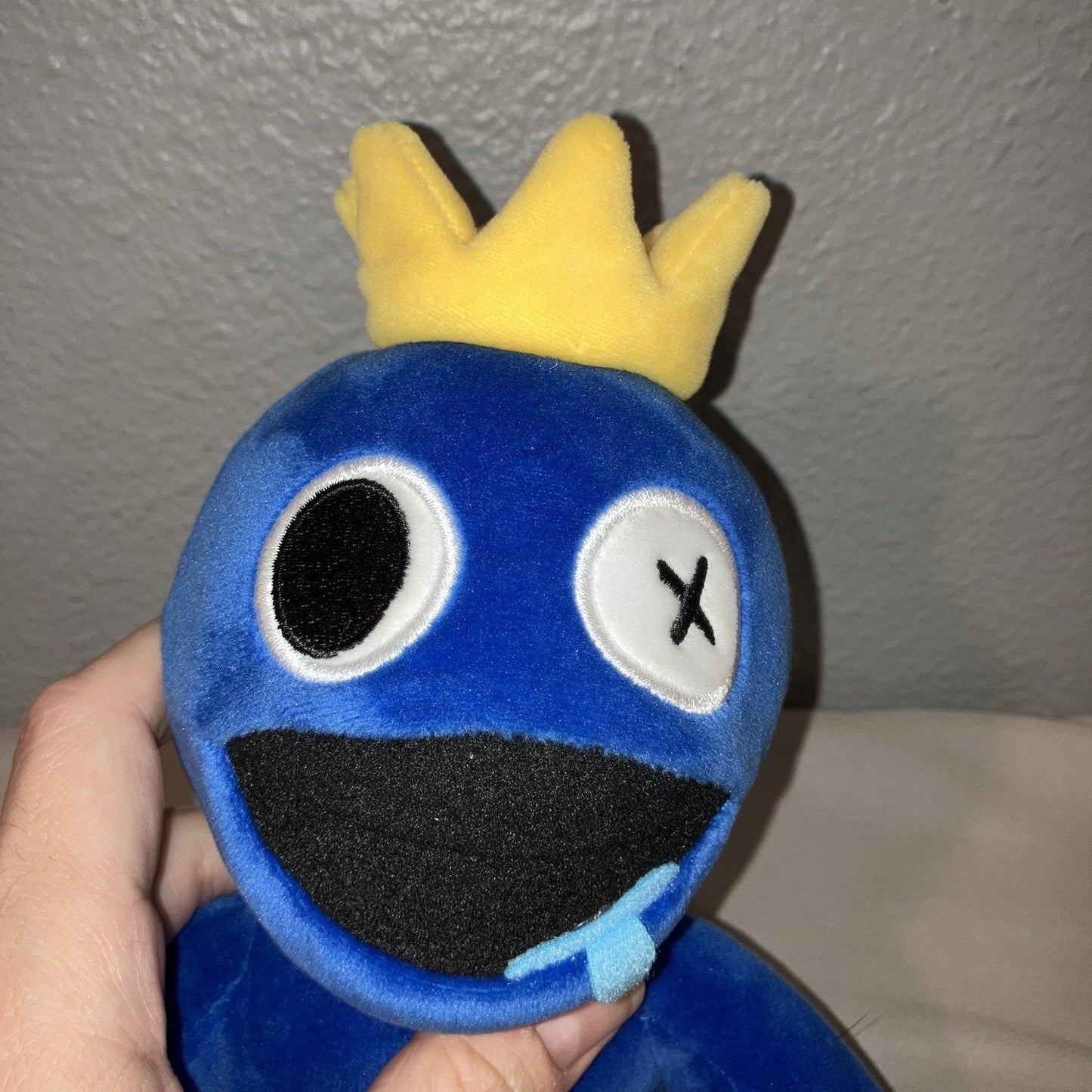 Plush Rainbow Friends Blue Plush Toy with Crown and Button Eye 2023 Good Shape