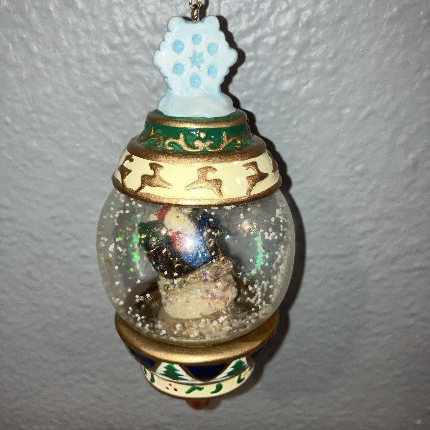 Vintage Kirkland Signature Waterglobe Santa With Gift Sack Ornament Snow Globe