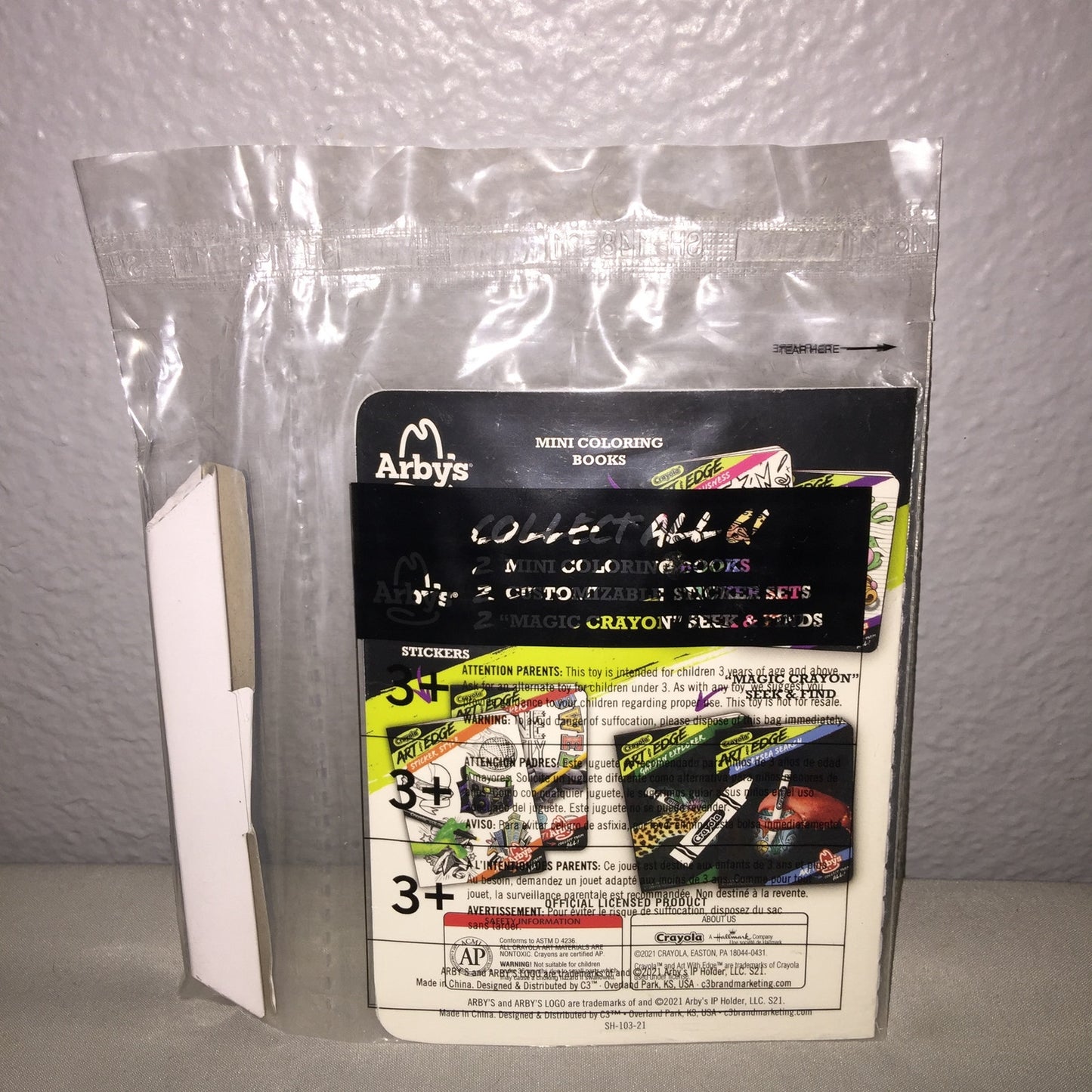 FF Toy Arby's Sealed New Crayola Crayon Art Edge Mini Coloring Book 6 To Collect