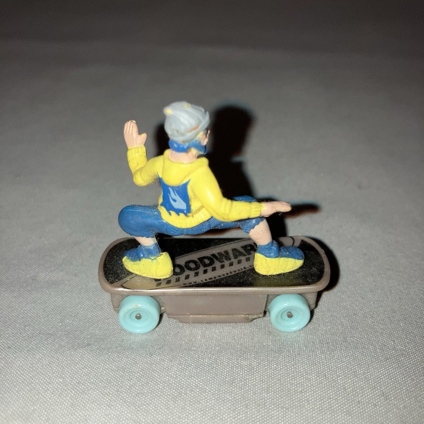 Woodward 2006 Hot Wheels Skate Freaks Poppin Rail Grind *Loose Figure Toy Only*