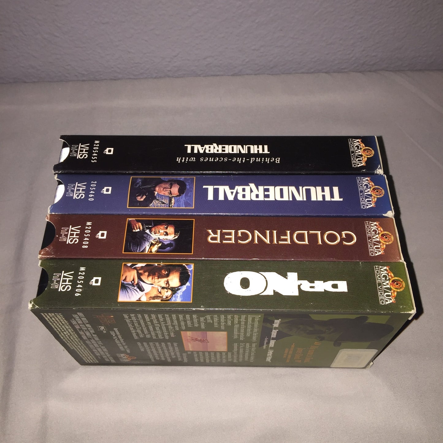 Vhs Used James Bond Dr. No / Goldfinger / Thunderball + Bts Lot Sean Connery