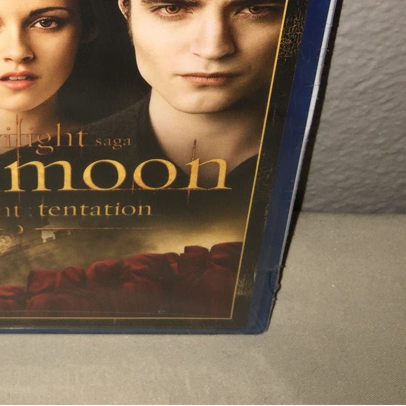 Blu-ray Sealed New French Twilight New Moon English / French Audio / Subtitles