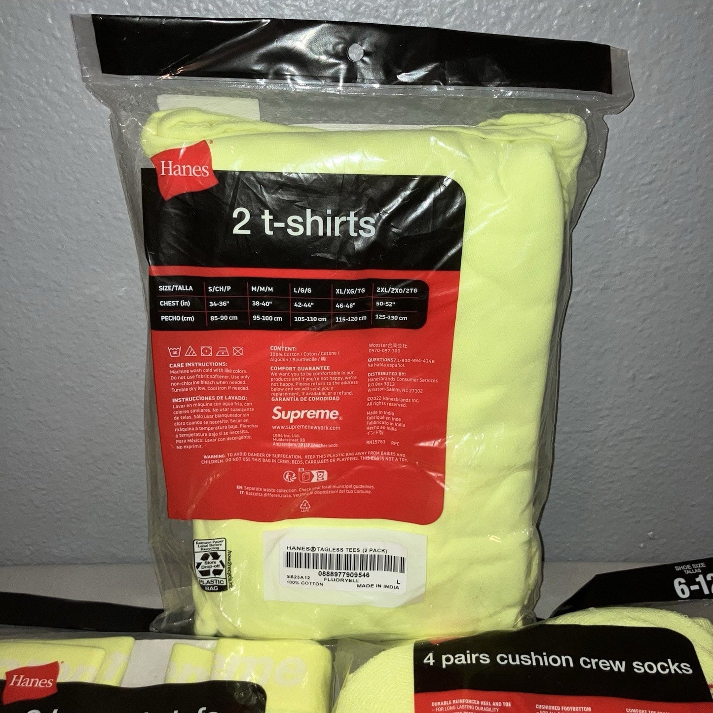 New Supreme Hanes L Tees / S Briefs 2 Pack + Socks 4 Pack Fluorescent Yellow Lot