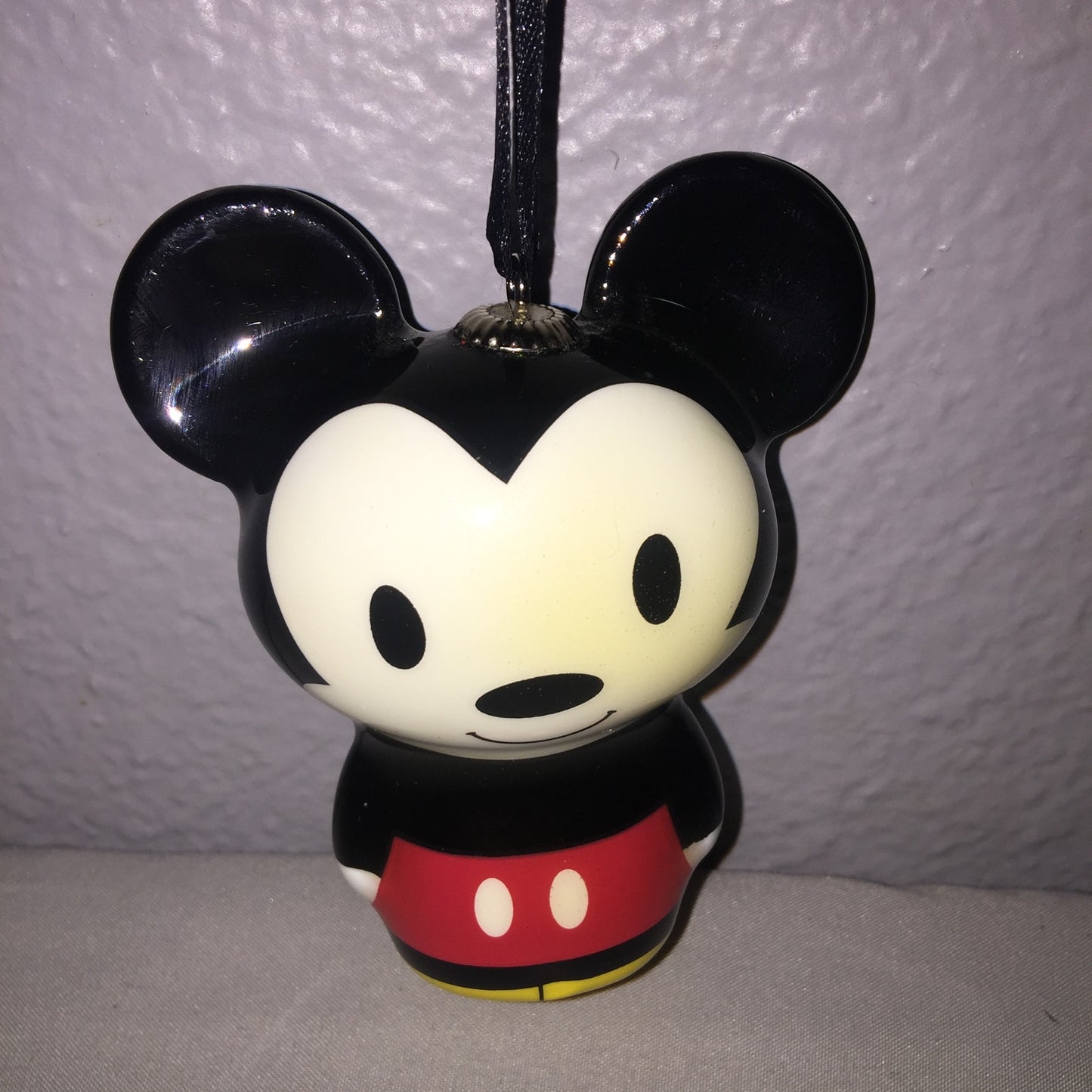 Xmas Disney Mickey Mouse Plastic Ornament Christmas Hallmark Store *Has A Defect