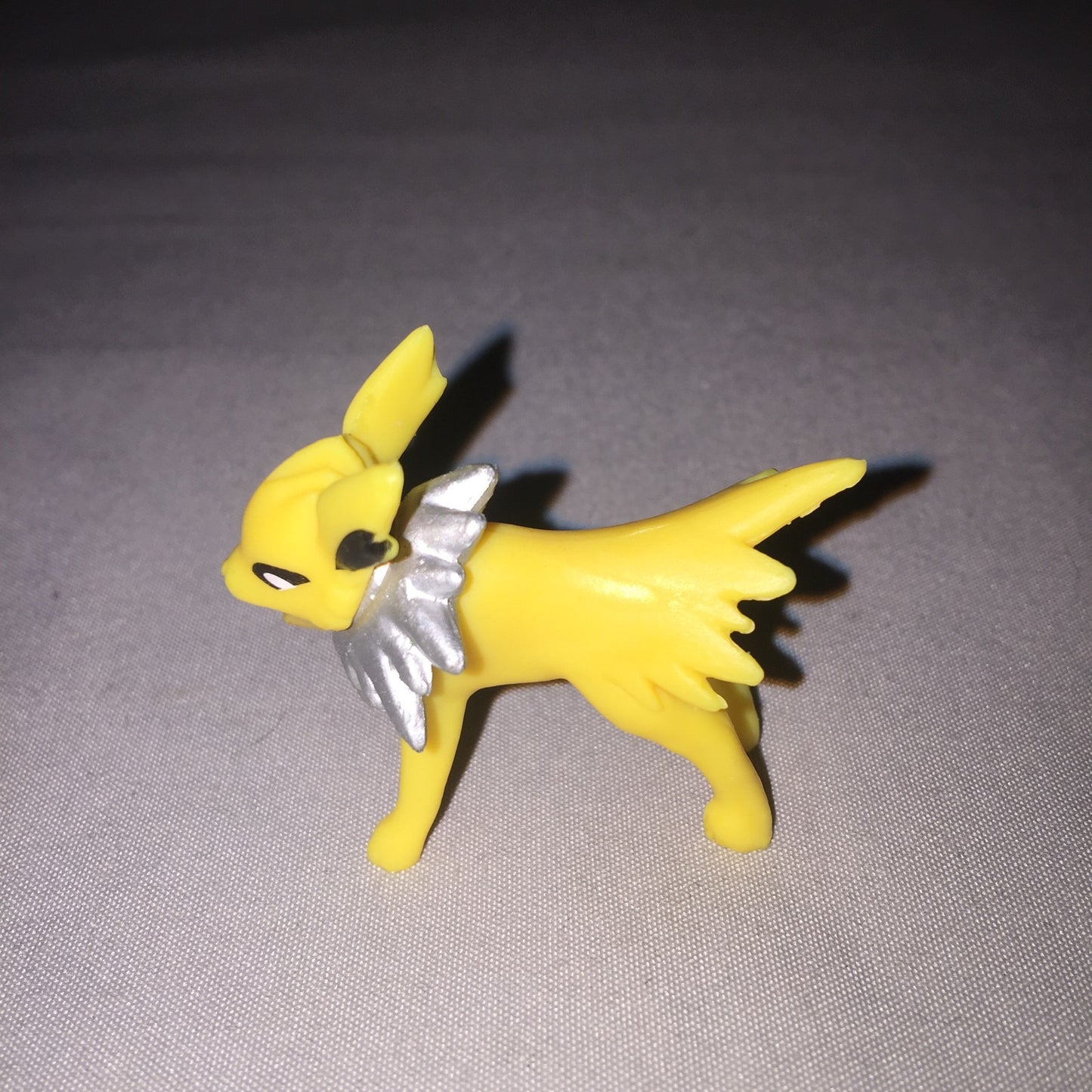 Pokemon Tested Tomy Toy Catch N Return Poké Ball W/ Jolteon Figure Nintendo Used