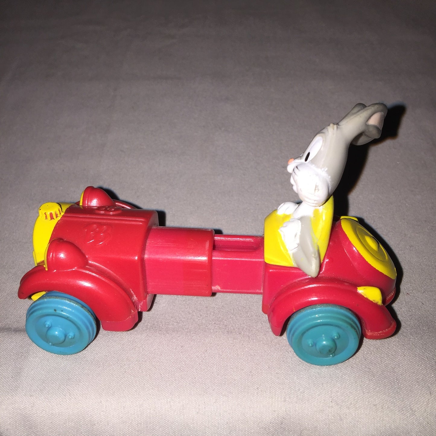 Tiny Toon Adventures Looney Tunes Bugs Babs Buster Bunny Racer McDonald's FF Toy