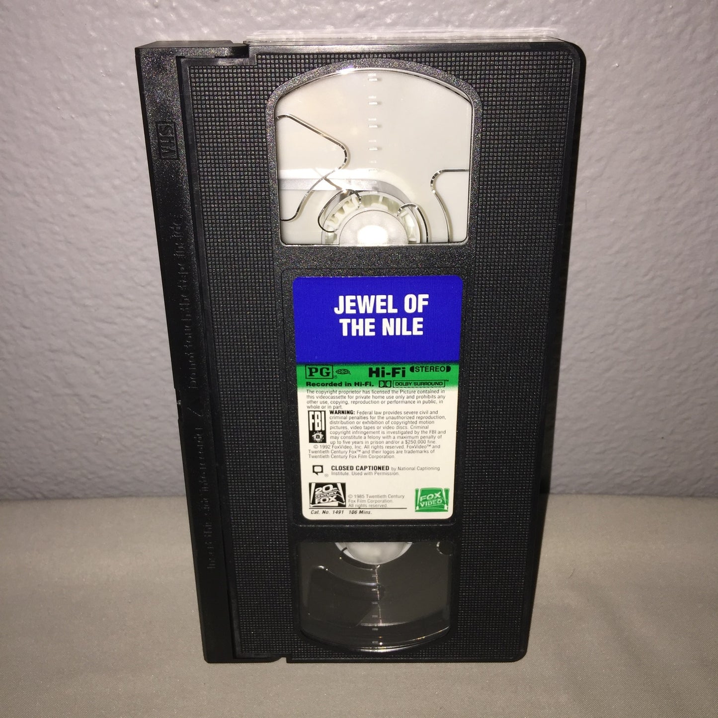 Vhs Used The Jewel Of The Nile Tape Michael Douglas Kathleen Turner Danny Devito