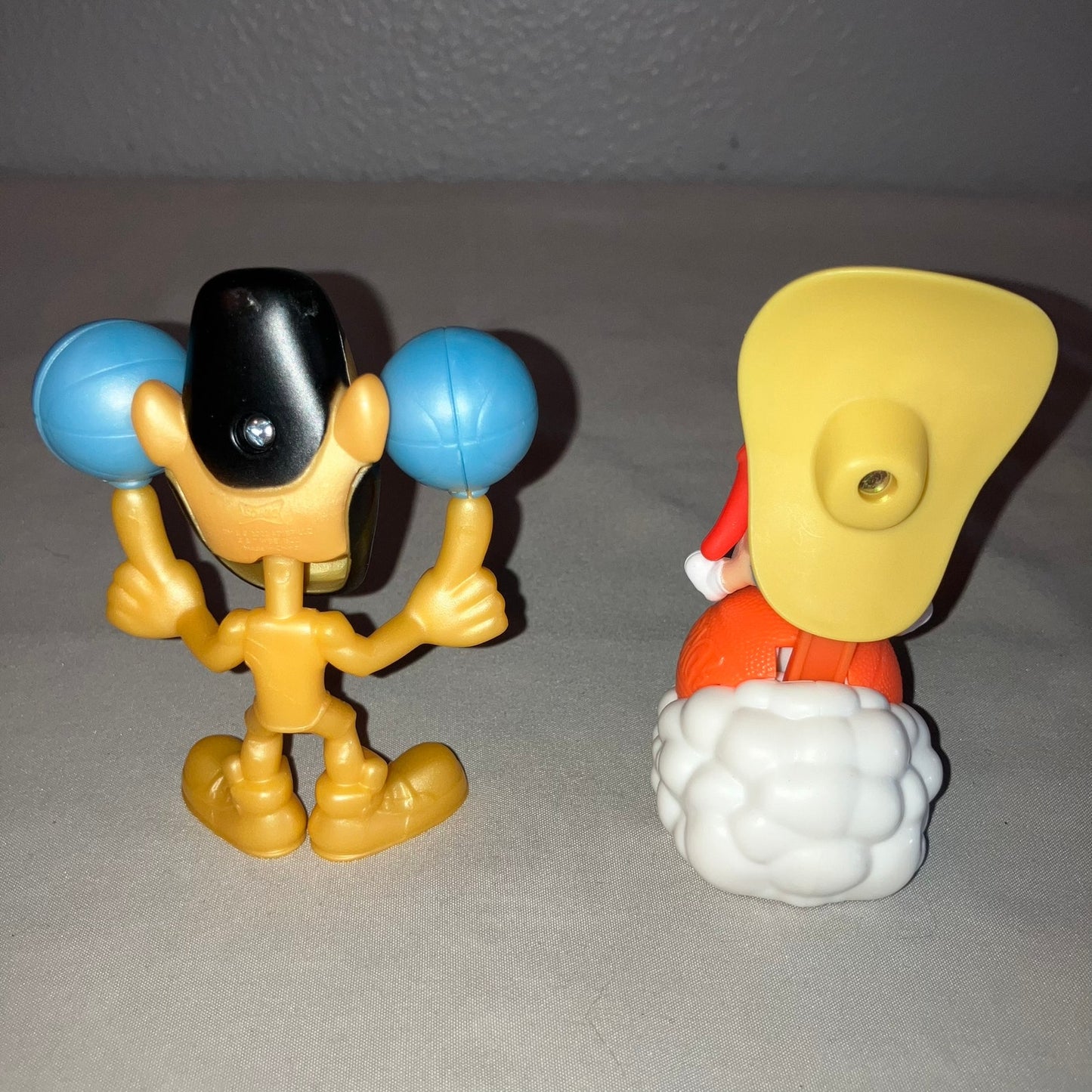 New Space Jam Lebron James Basketball Sonic FF Toy / Yosemite Sam Rolling Figure