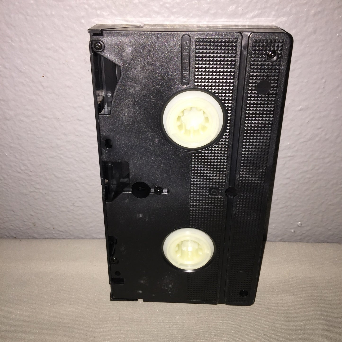 Vhs Used Dragon Flyz The Legend Begins Single Tape Columbia Tristar Home Video