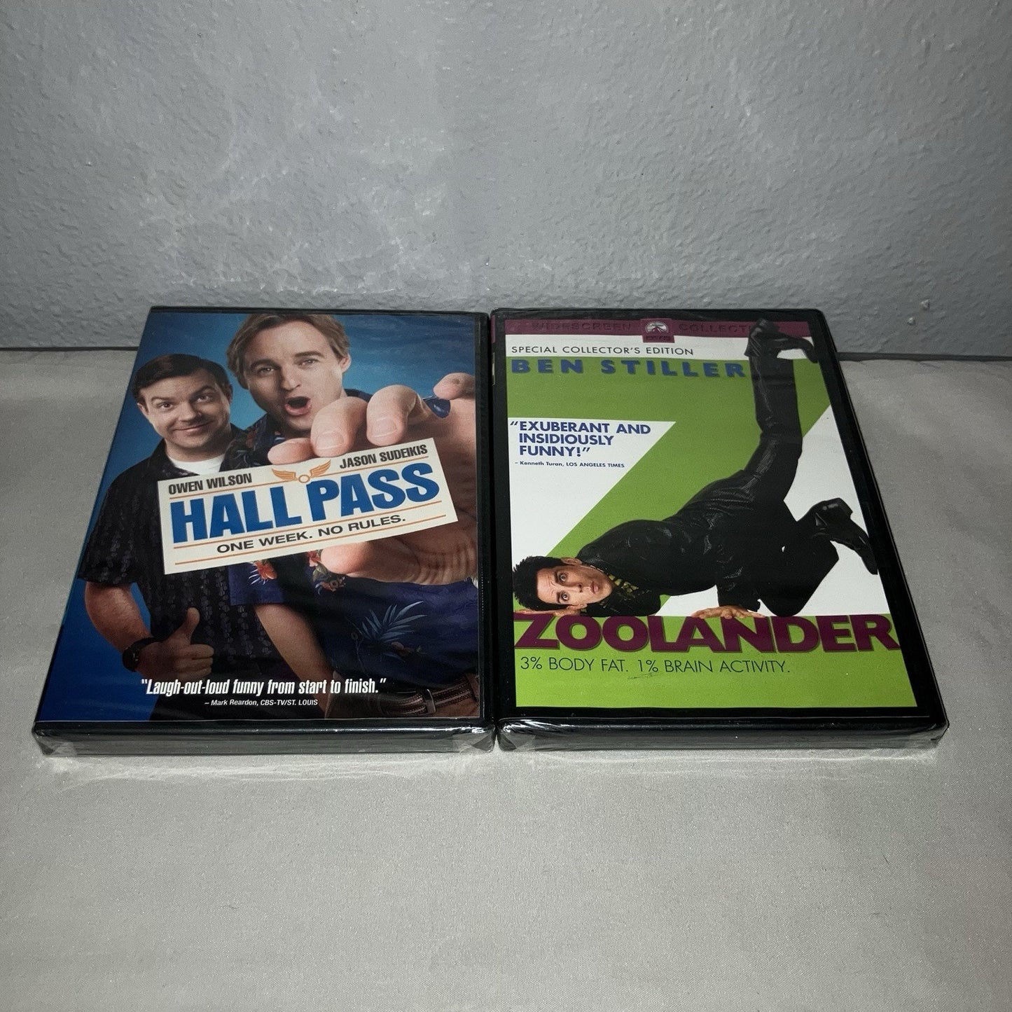 Dvd Sealed New Nwt Hall Pass / Zoolander Ben Stiller Owen Wilson 2011 Widescreen