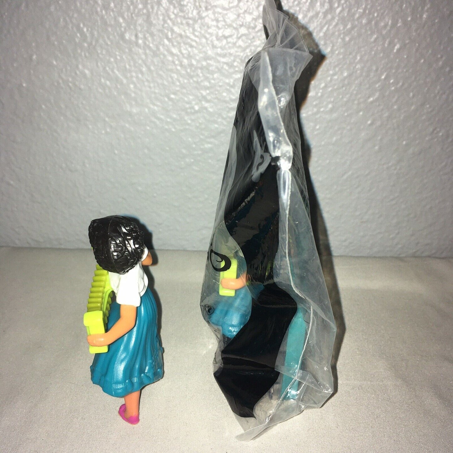 New Mirabel Madrigal / Open Disney Encanto Happy Meal McDonald’s FF Toy Lot