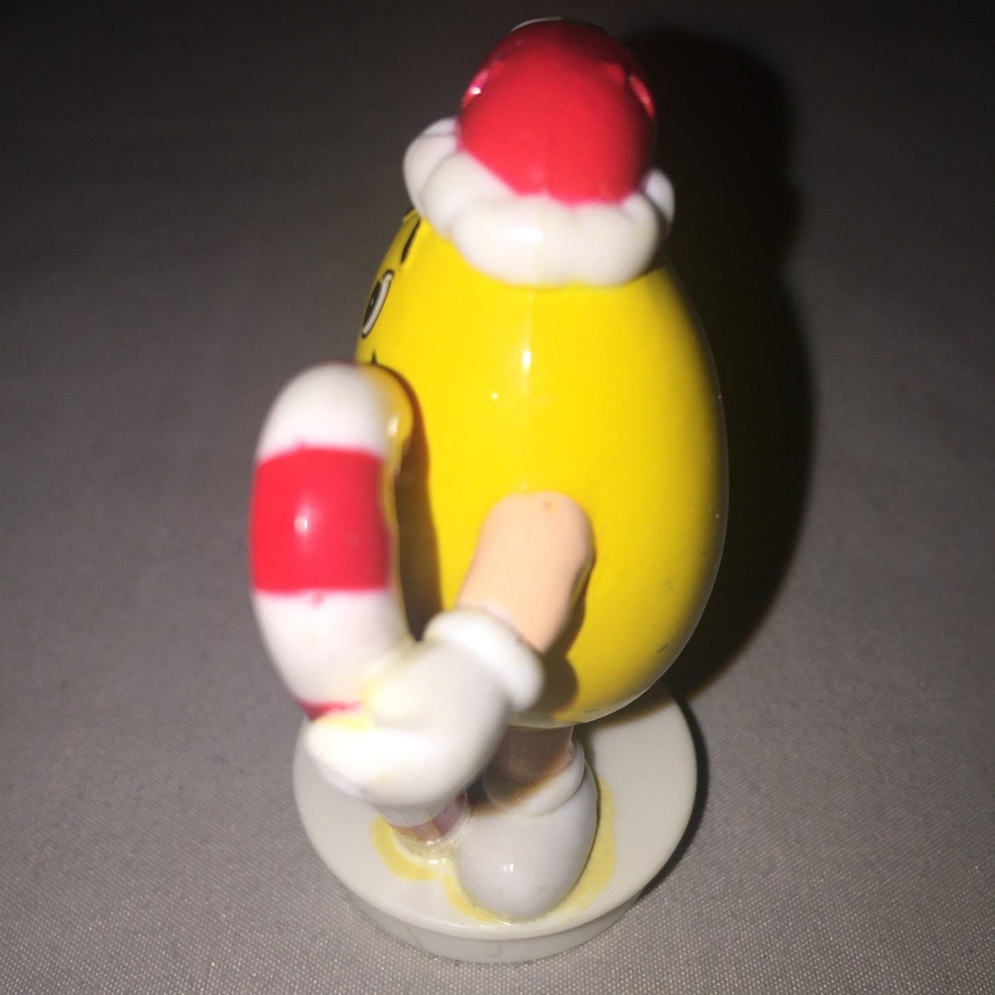 Xmas Ornament M&Ms '92 Christmas Yellow Peanut Candy Cane Bottle Top Collectible