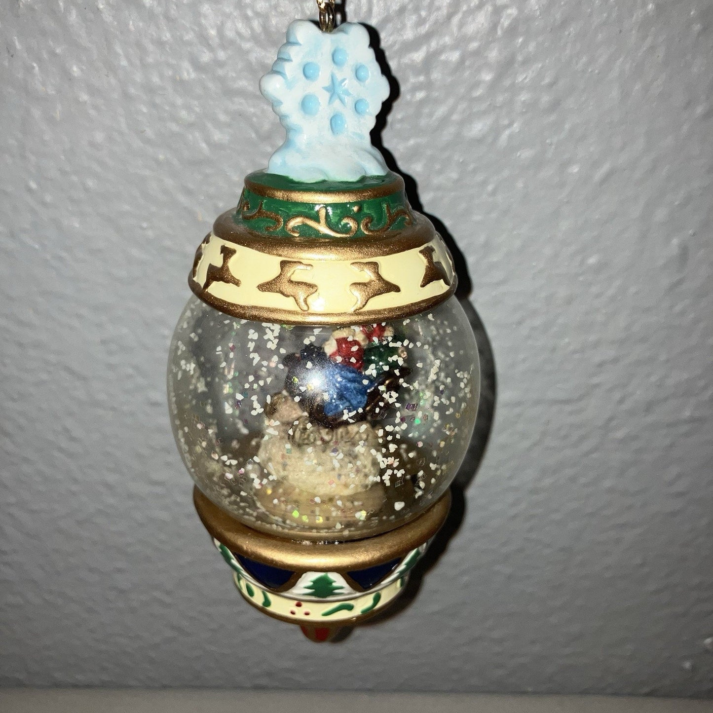 Vintage Kirkland Signature Waterglobe Santa With Gift Sack Ornament Snow Globe