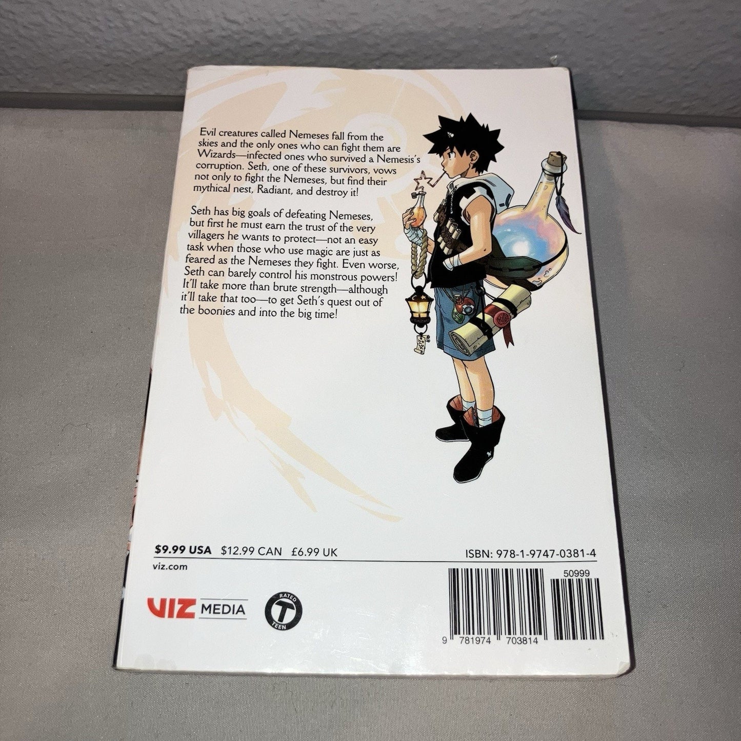 Radiant #1 Volume 1 Vizmedia Viz Media Paperback 2018 Tony Valente Manga Comic