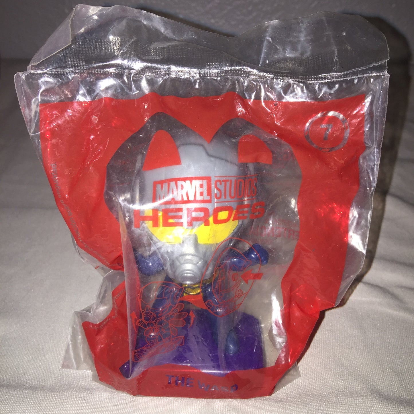 Marvel Studios Heroes Wasp #1 Vision #3 Hulk #6 Black Widow #9 McDonald's FF Toy