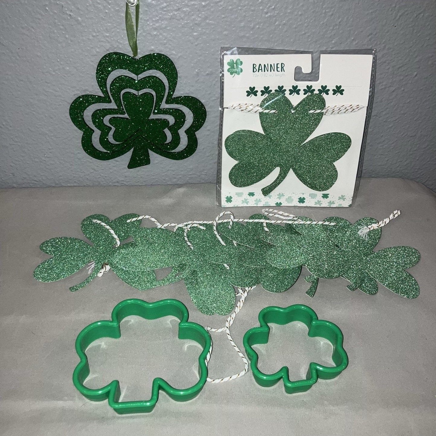 St. Patricks Day Lot 2 Lucky Clover Banners 2 Cookie Cutters 1 Spinning Clover