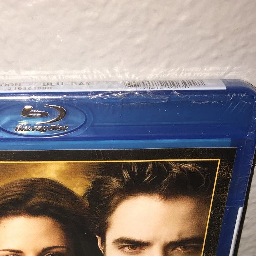 Blu-ray Sealed New French Twilight New Moon English / French Audio / Subtitles