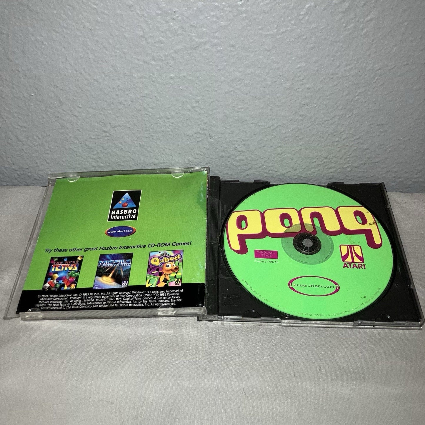 Pc Game Used Pong The Next Level 1999 Untested Disc Minor Scratches Broken Case