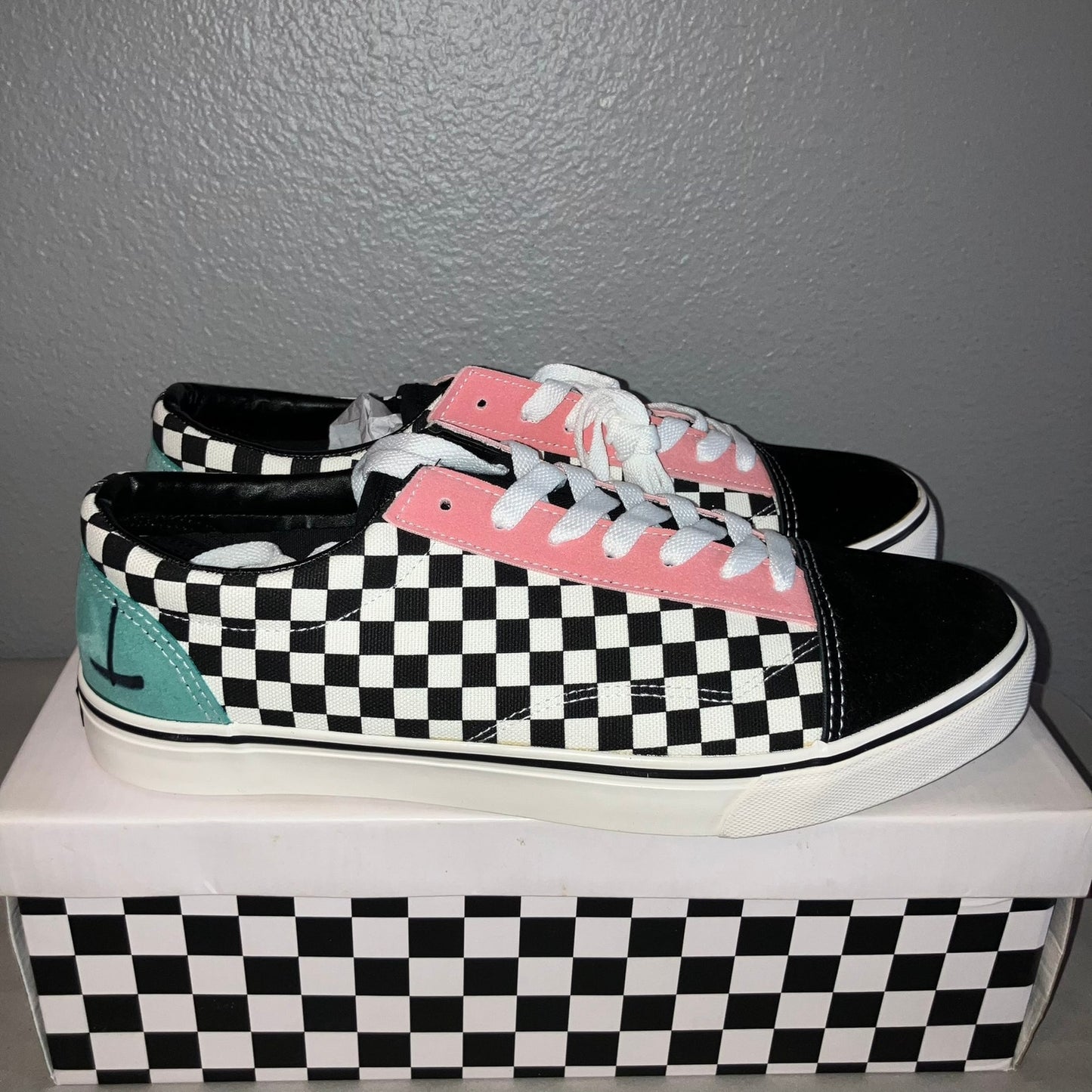 Signed Tyler Grosso Superrradical Checkered Shoes Euro 43 (10M USA) Autographed