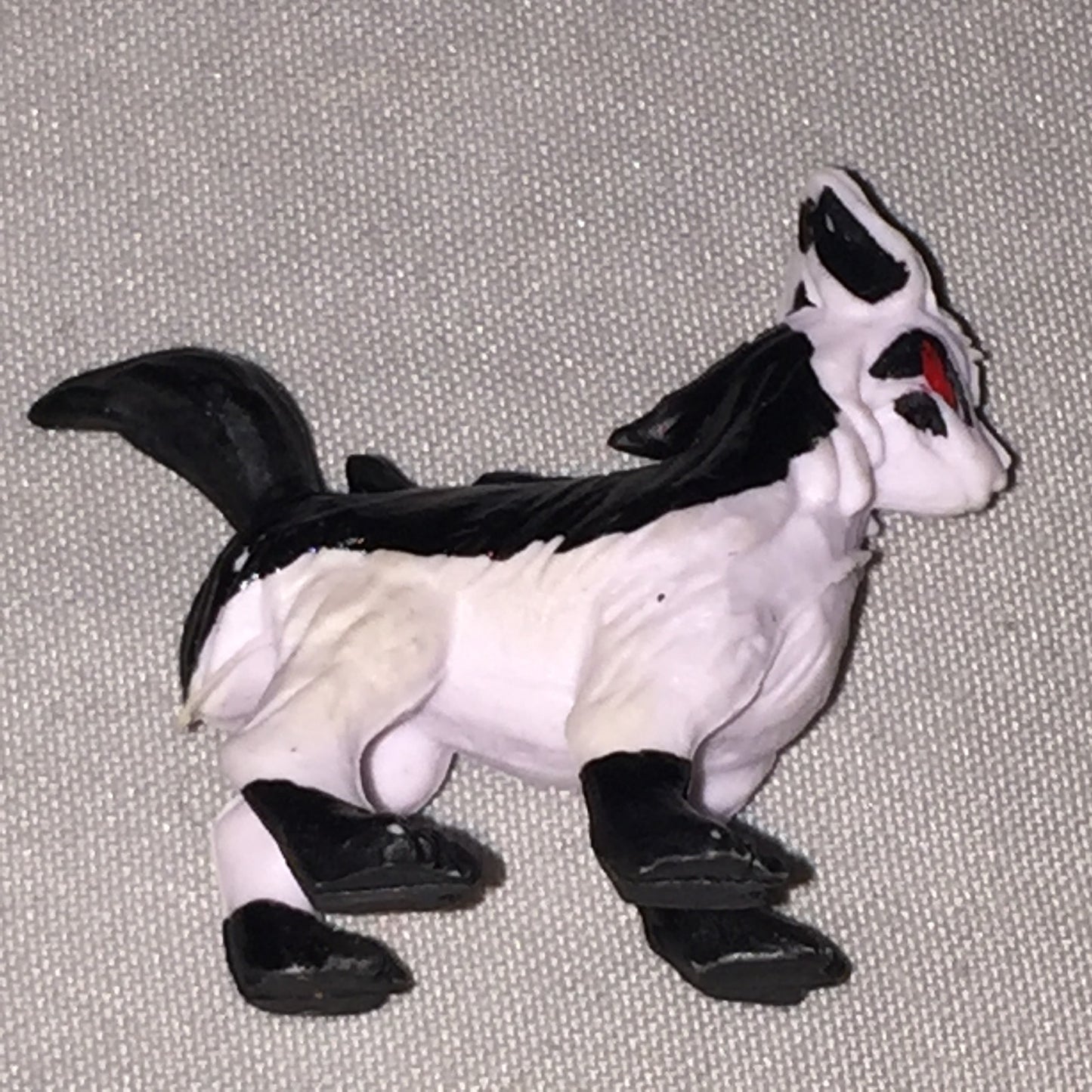 Pokemon Vintage Toy R/L 1" Spearow / 2005 Combusken / Mightyena / 2007 Meditite
