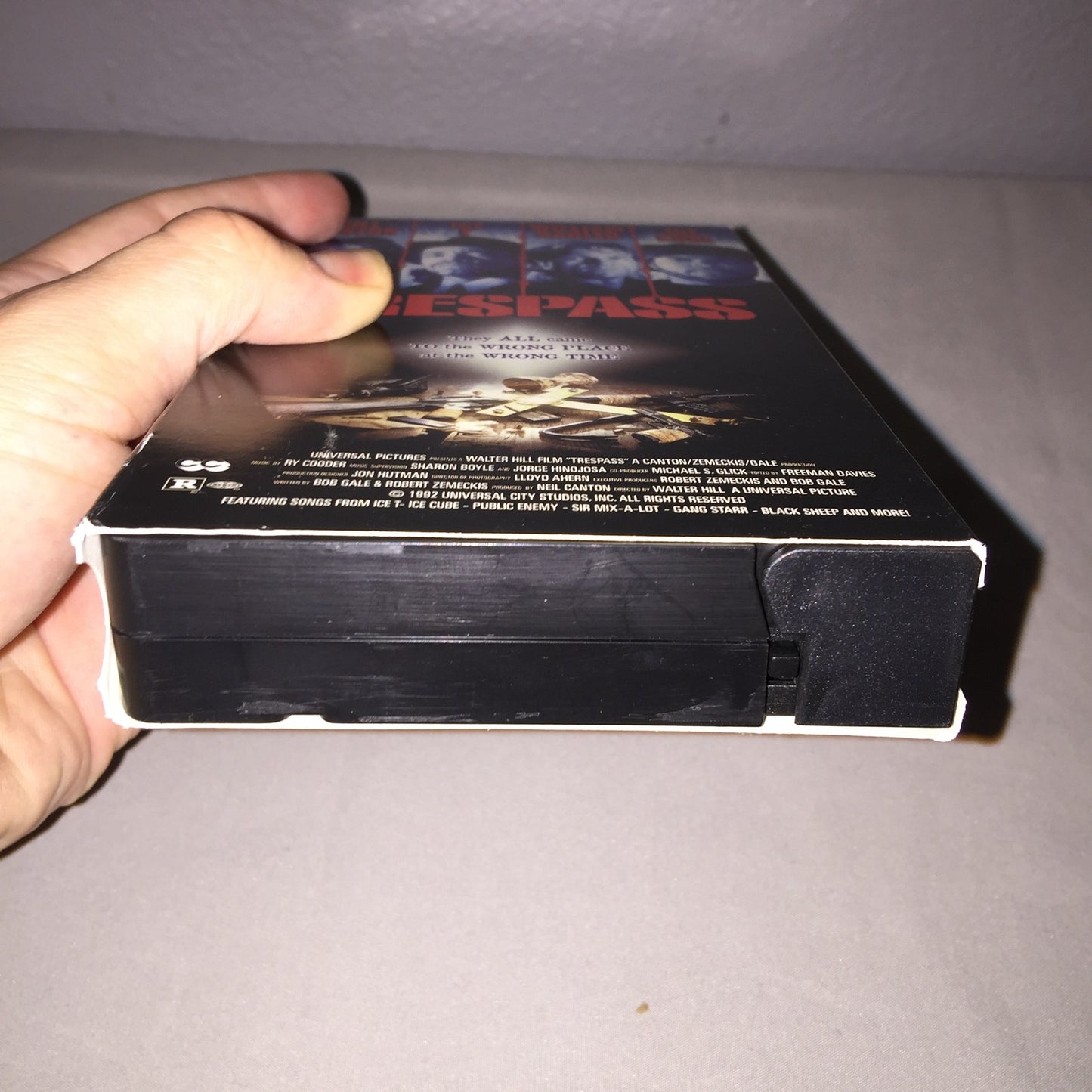 Dvd / Vhs Used Trespass Lot 1992 Starring Ice T / Ice Cube / Bill Paxton + More