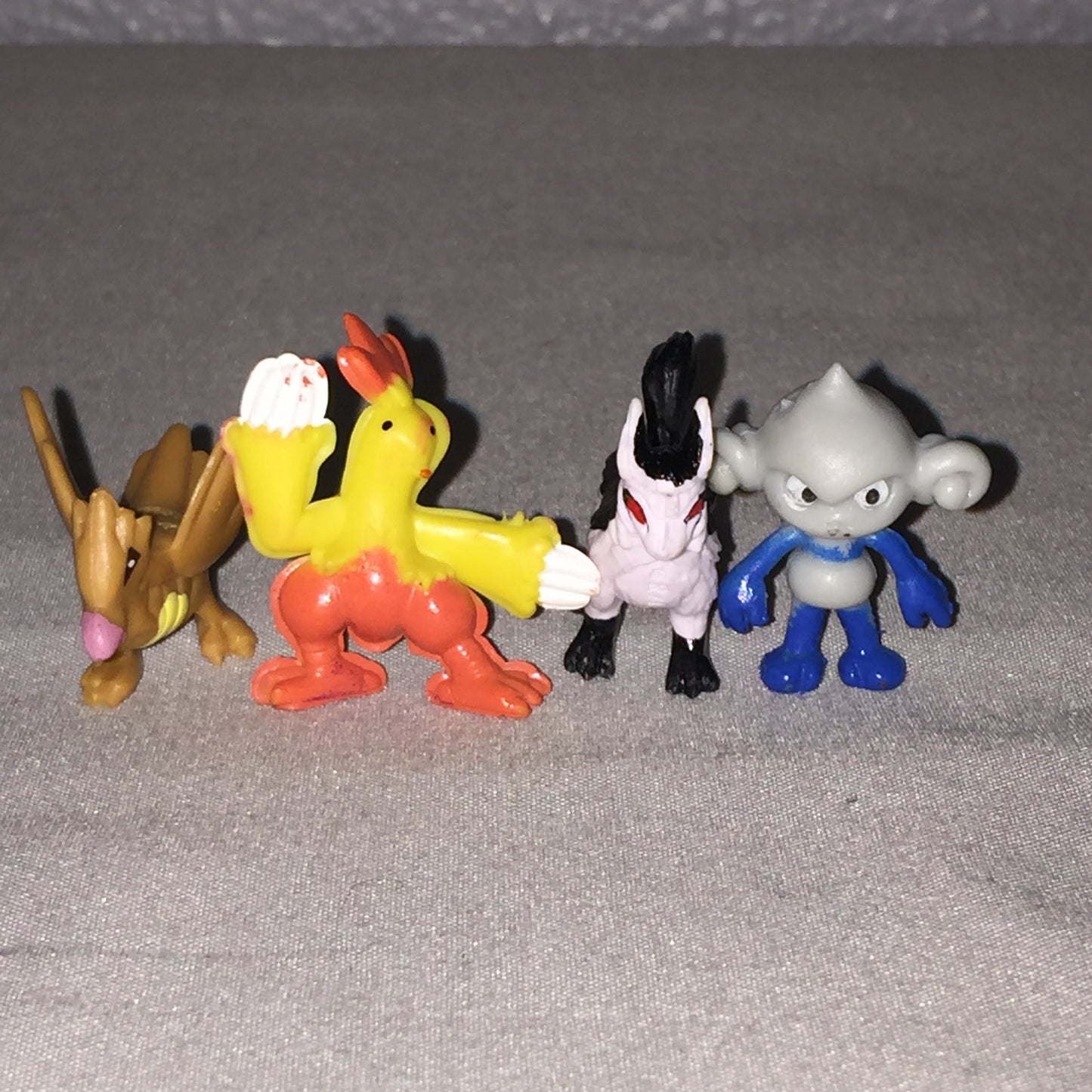 Pokemon Vintage Toy R/L 1" Spearow / 2005 Combusken / Mightyena / 2007 Meditite