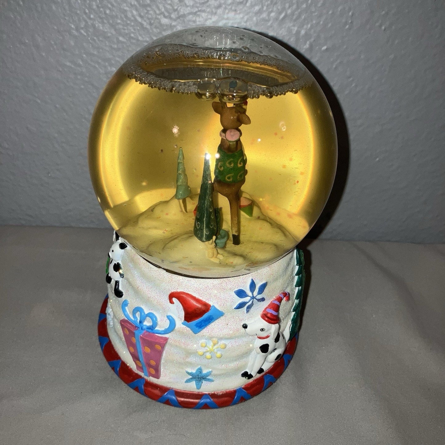 San Francisco Music Box Company Juggling Reindeer Water Snow Globe *Yellow Water