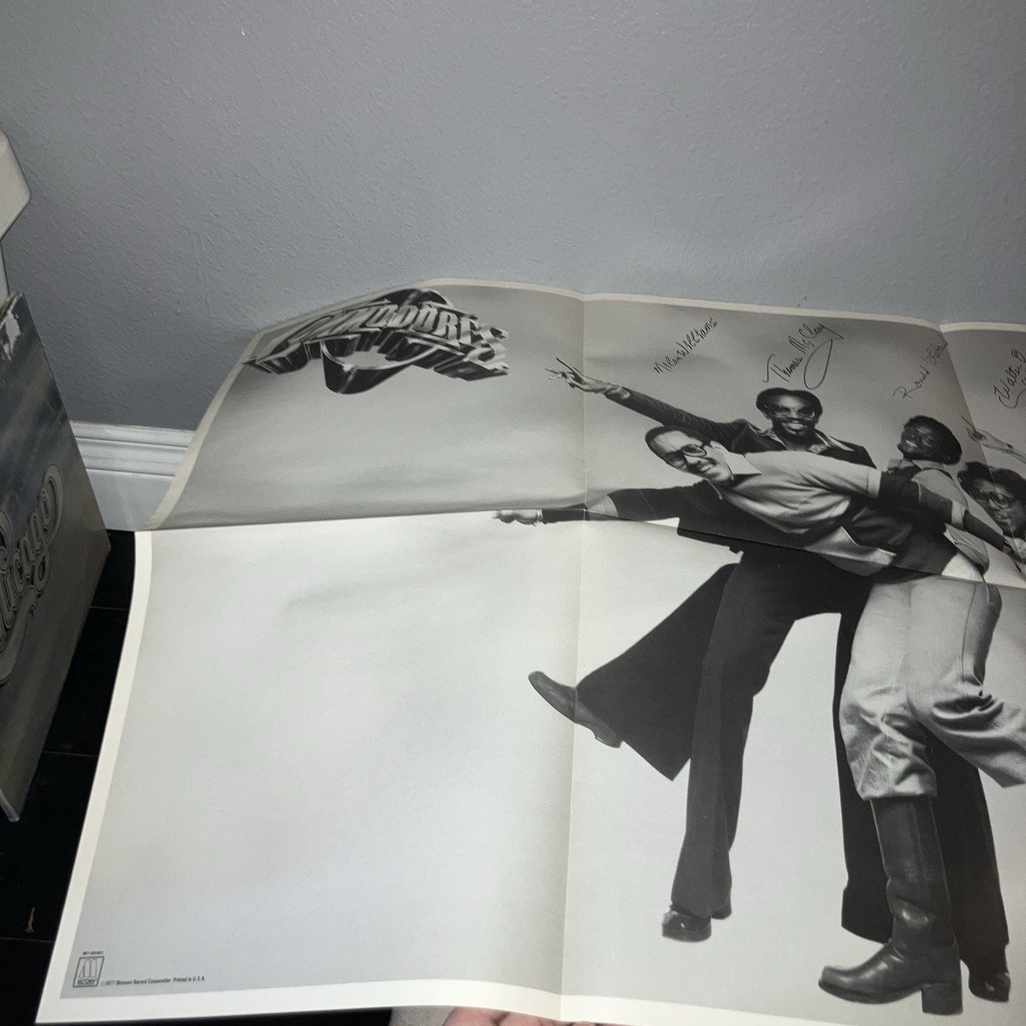 Vinyl Record Commodores Self Titled With Poster Signed Fascimile M88451 Motown