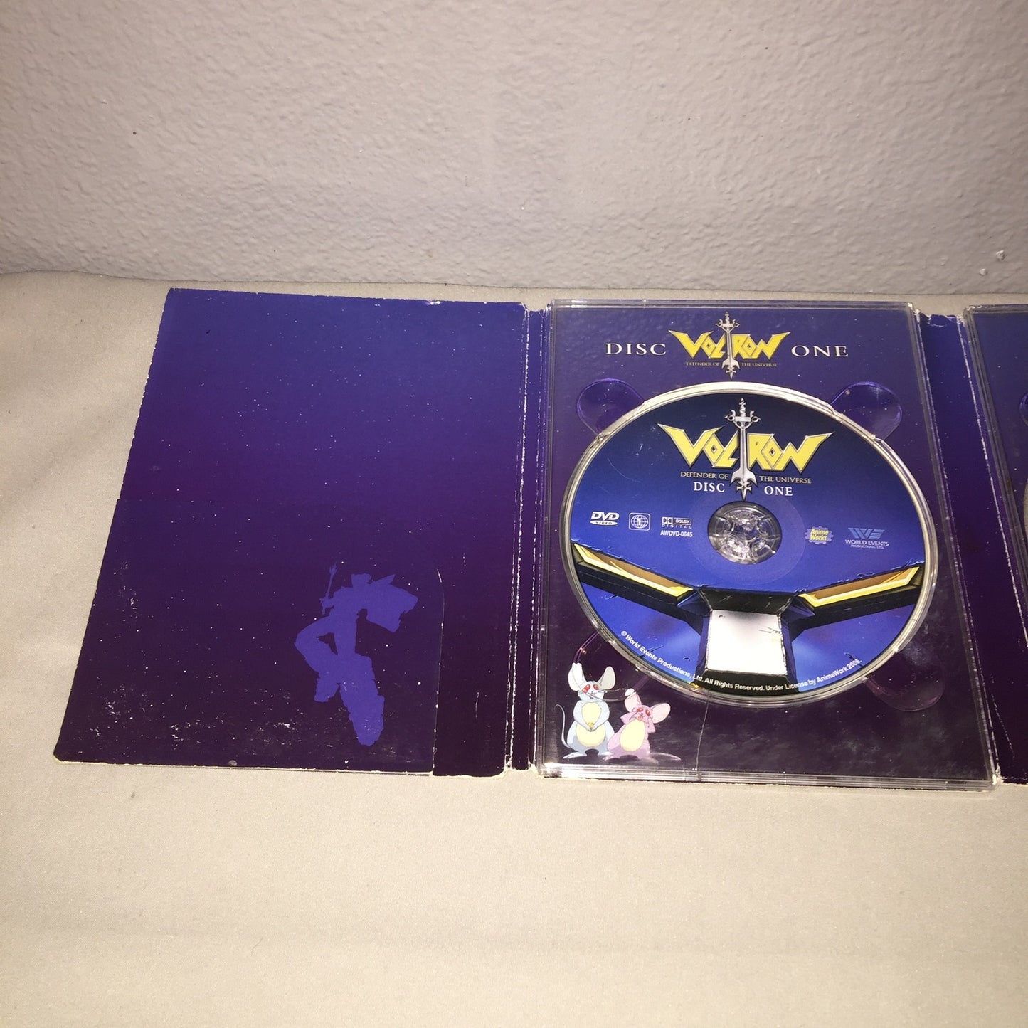 Dvd Used Voltron 1984 Episodes 1 - 15 + Special Features *Beat Up But Works*