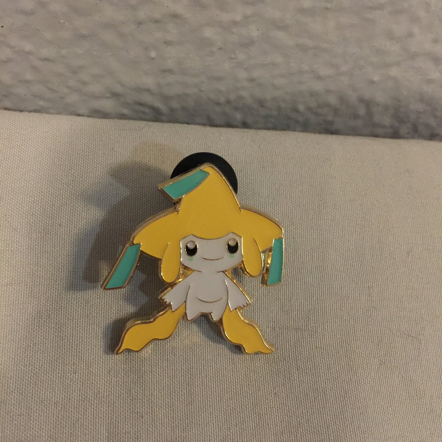 Pokemon Jirachi Official Pokémon Collector's Enamel Pin Nintendo Game Freak Wish