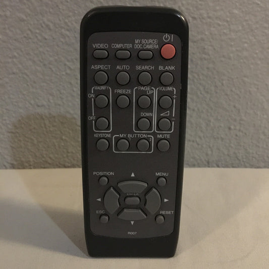 R007 Hitachi Official OEM Genuine LCD Projector Remote Control Used Condition