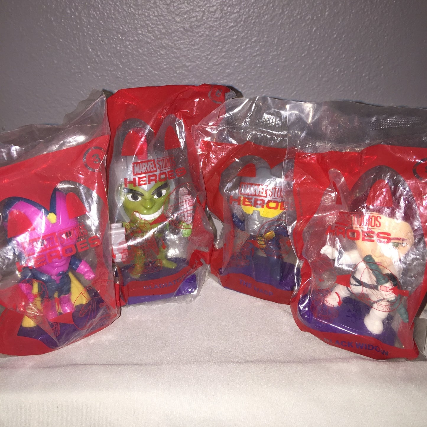 Marvel Studios Heroes Wasp #1 Vision #3 Hulk #6 Black Widow #9 McDonald's FF Toy