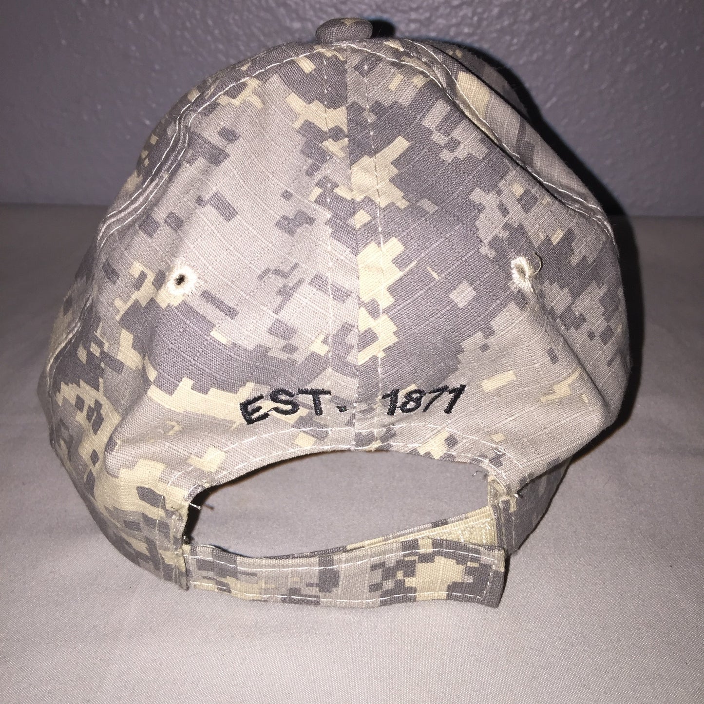 Nra Hat Bundle Lot Red Logo USA Brim / Yellow Logo Flag On Side + Desert Camo