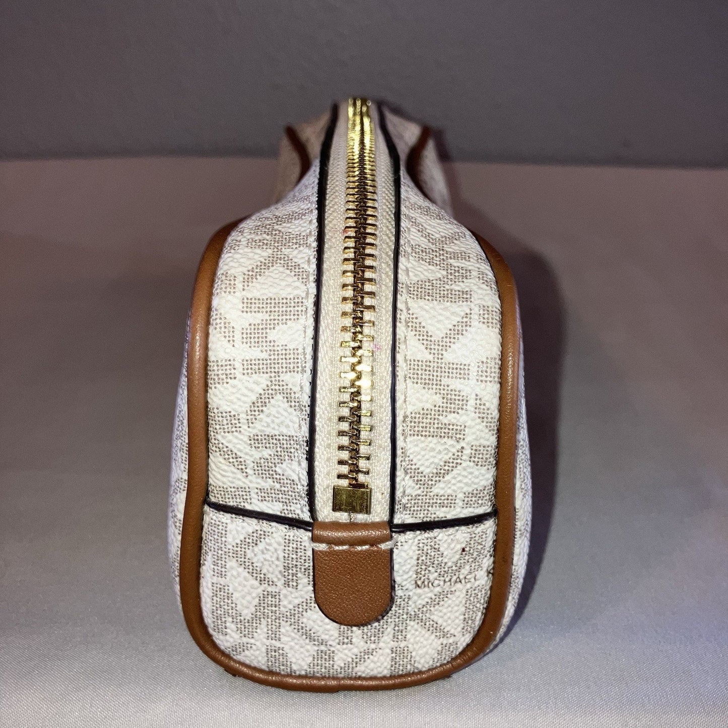 Bag Michael Kors Medium Pencil Case Makeup Cosmetic Case Vanilla Used See Pics