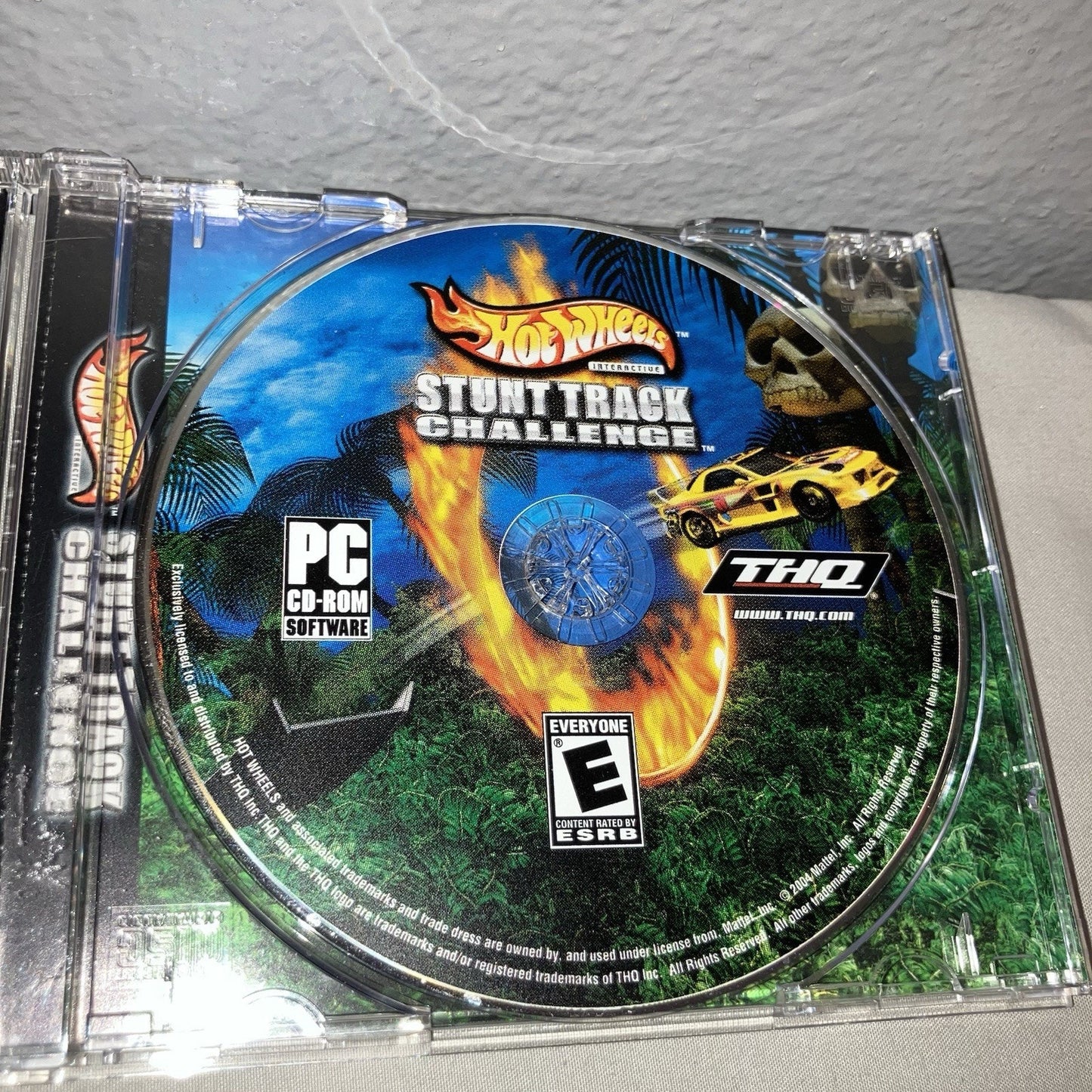 Pc Game Used Hot Wheels Stunt Track Challenge Windows Mattel Computer Game 2004
