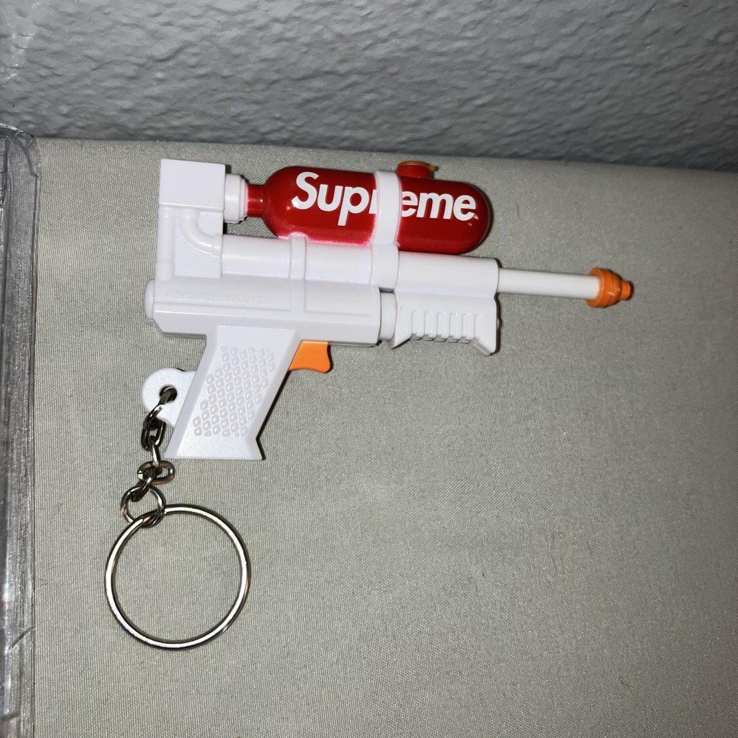 Supreme x Super Soaker 50 Ss19 Squirt Gun Water Pistol Blaster / Keychain *Used*