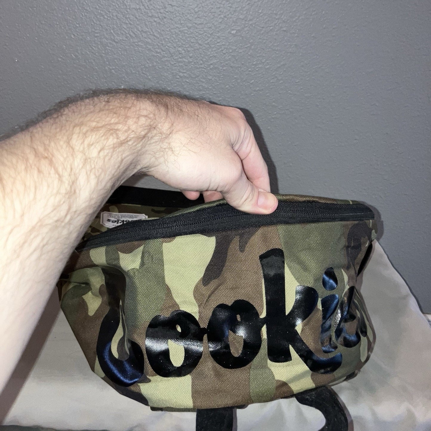 Bag New Nwt Cookies Camo Stasher Stash Smell Proof Adjustable Mmj 420 Backpack