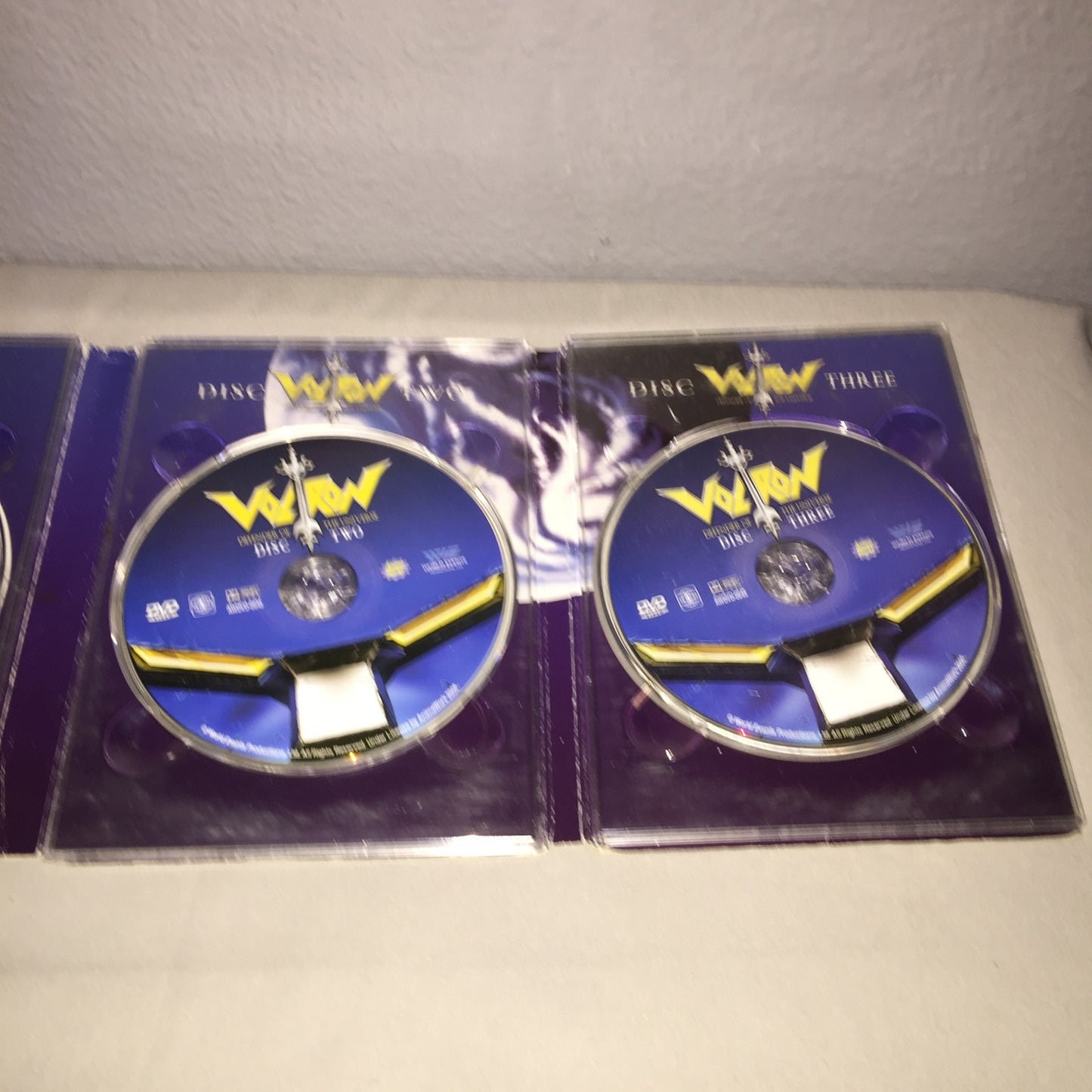 Dvd Used Voltron 1984 Episodes 1 - 15 + Special Features *Beat Up But Works*