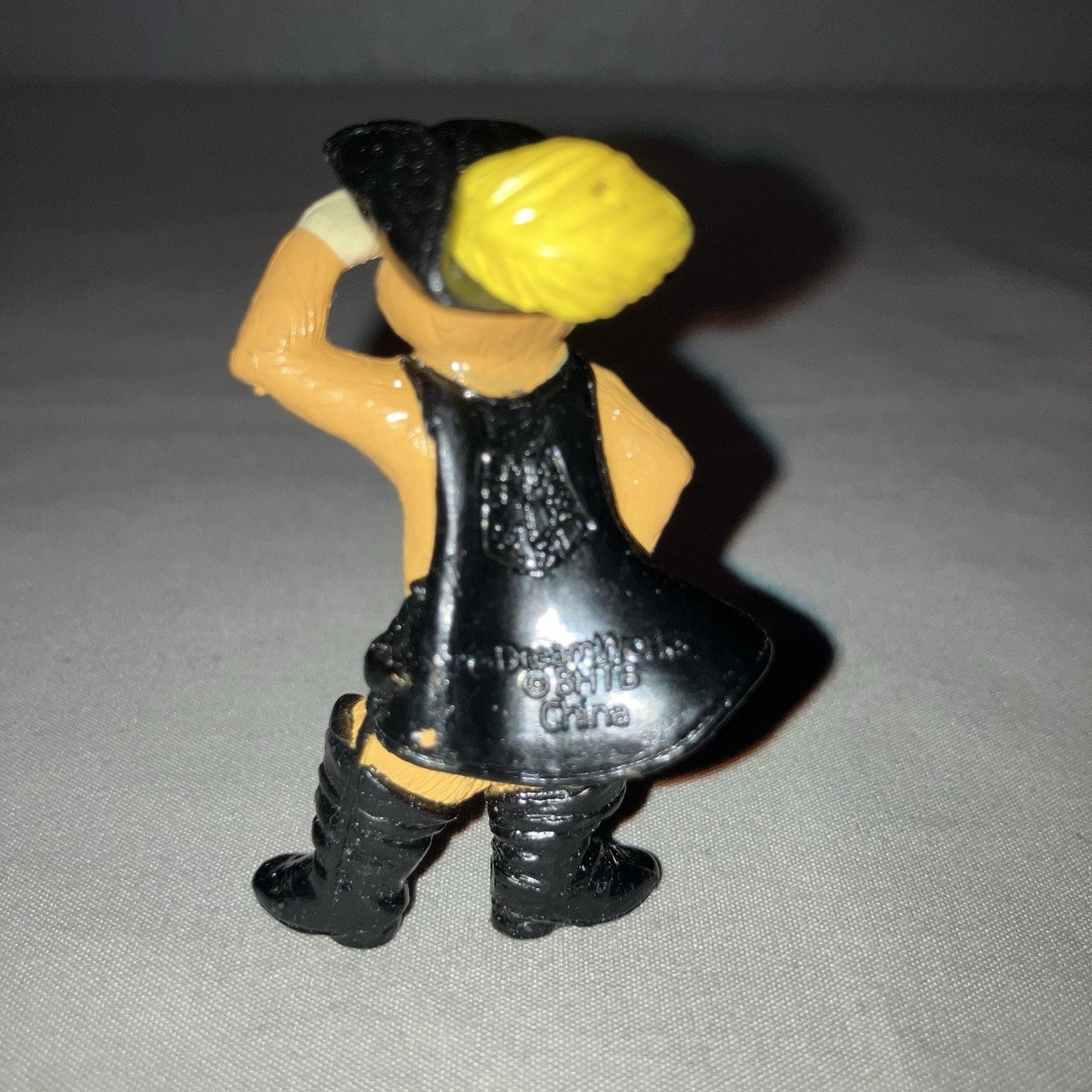 Shrek 2 Puss In Boots 2004 Dreamworks Official Action Figure Toy Figurine *Used*